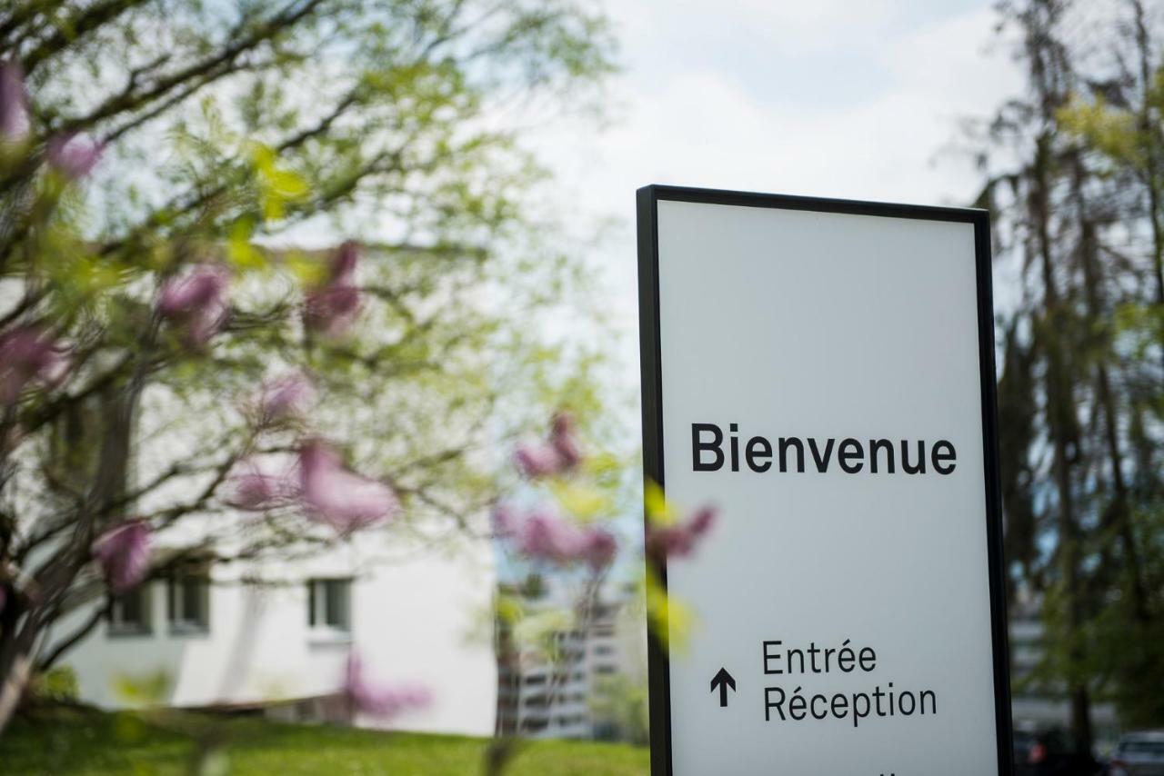 Le Domaine Hotel Villars-Sur-Glane Exterior photo