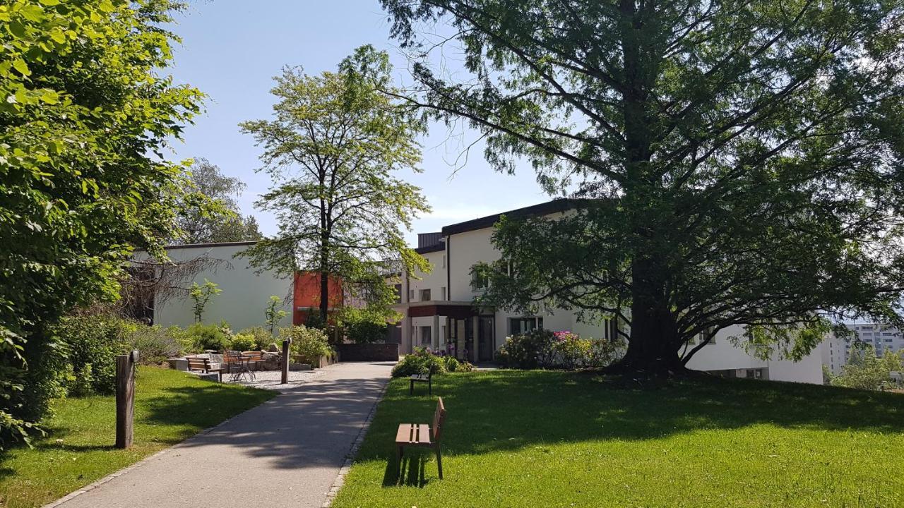 Le Domaine Hotel Villars-Sur-Glane Exterior photo